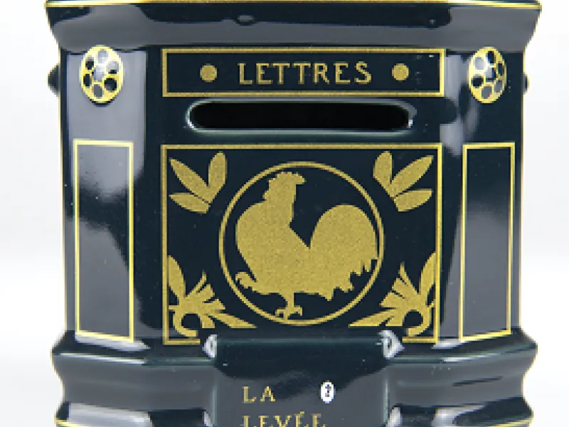 Vue 1 – Tirelire boîte aux lettres Simyanette
